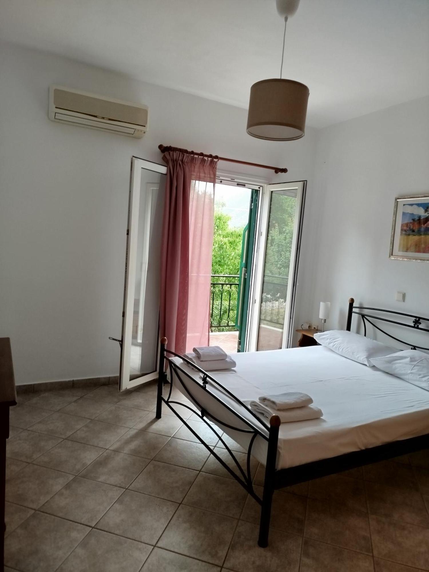 Riverside Αpartments Vasilikí Buitenkant foto
