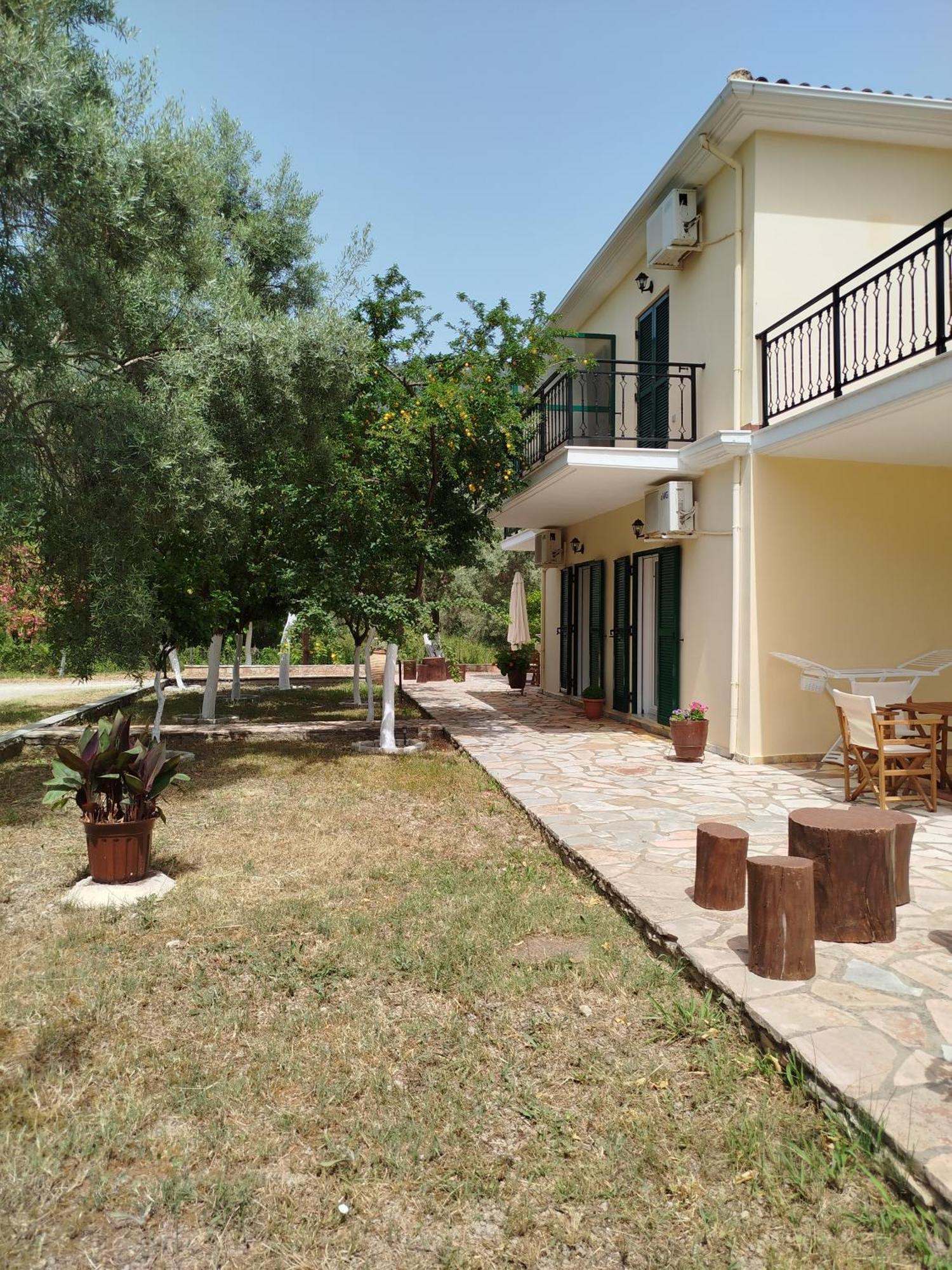 Riverside Αpartments Vasilikí Buitenkant foto