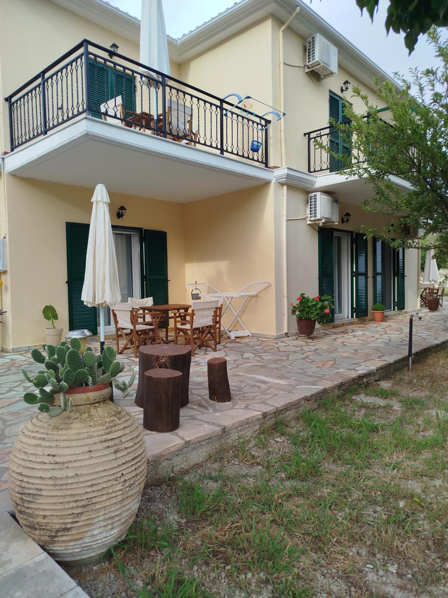 Riverside Αpartments Vasilikí Buitenkant foto
